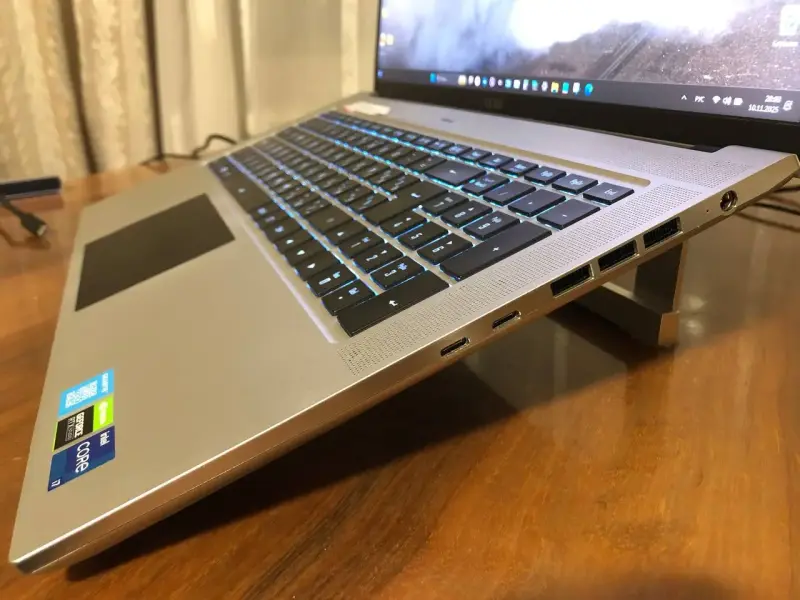 Ноутбуки - Игровой ноутбук Gigabyte Aero 17 XE5 - Вся Беларусь - Фото 3 Игровой ноутбук Gigabyte Aero 17 XE5 - Вся Беларусь - 224200 - Доска объявлений Kupika.by - Фото 3