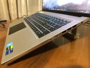 Игровой ноутбук Gigabyte Aero 17 XE5