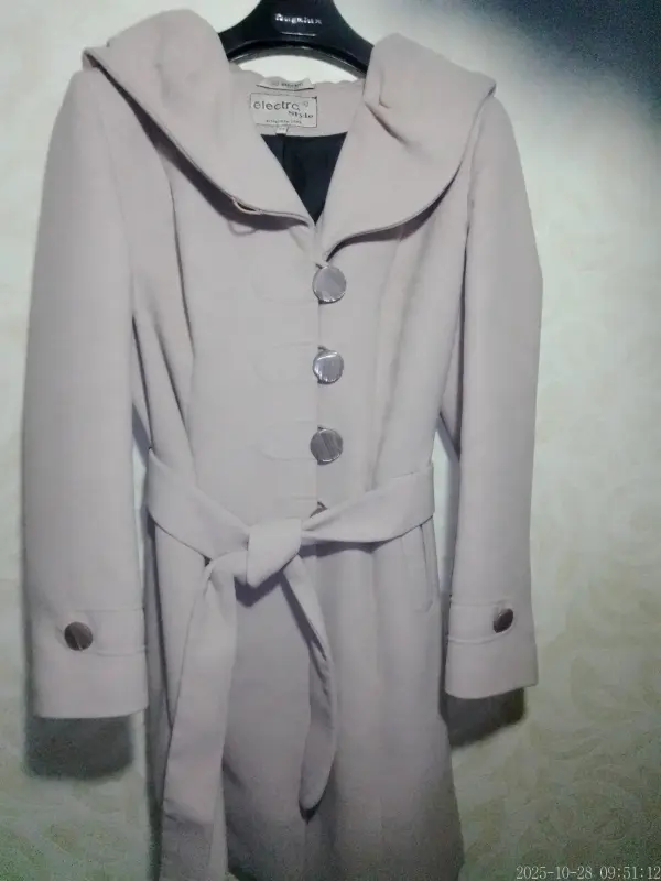 Пальто демисезонное