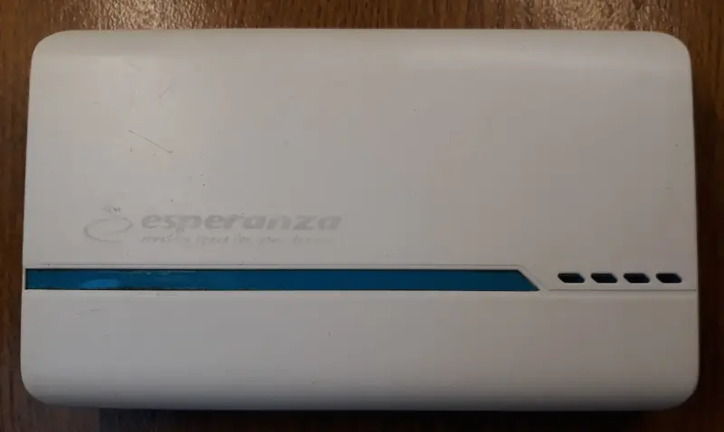 Зарядное портативное устройство Esperanza  EMP107WB (внешний аккумулятор)