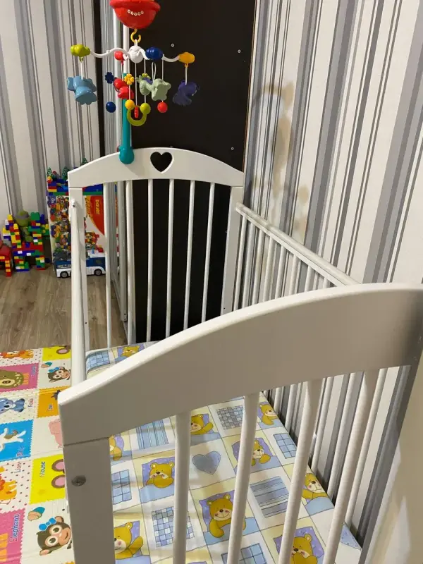 Детская кроватка