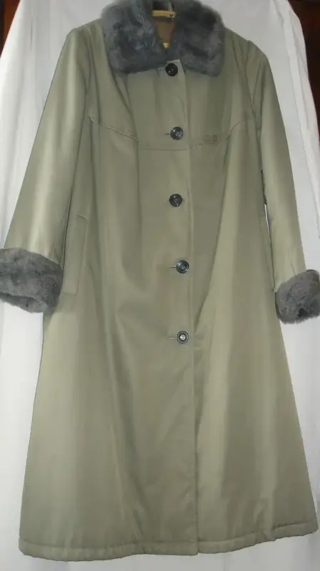 Пальто женское деми плащёвка р 52-54