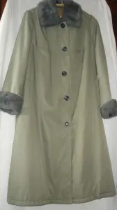 Пальто женское деми плащёвка р 52-54