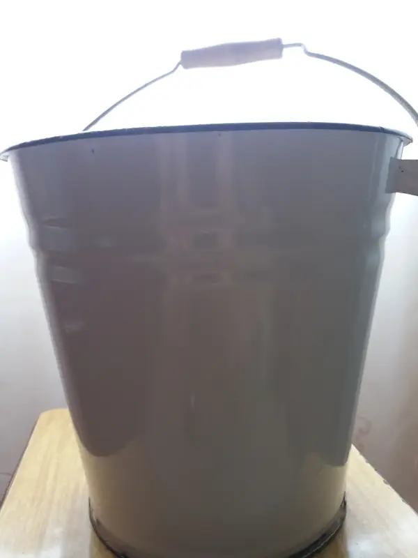 Ведро эмалированное