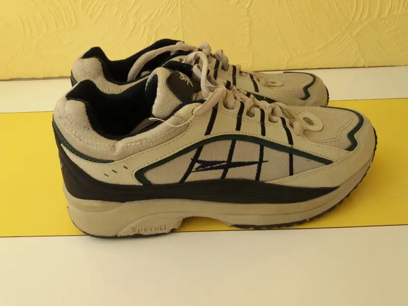 Кроссовки мужские