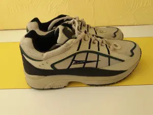 Кроссовки мужские