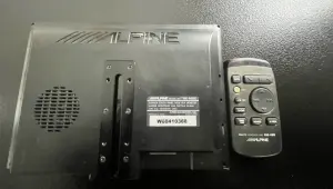 Монитор + пульт Alpine