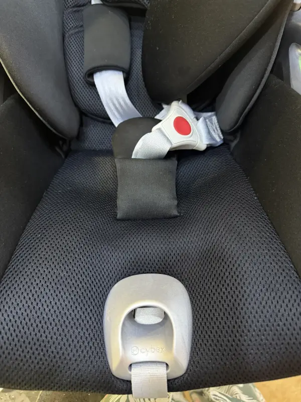 Детское кресло