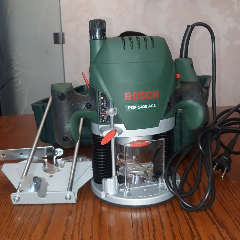 Фрезер BOSCH POF 1400 ACE 1400 W