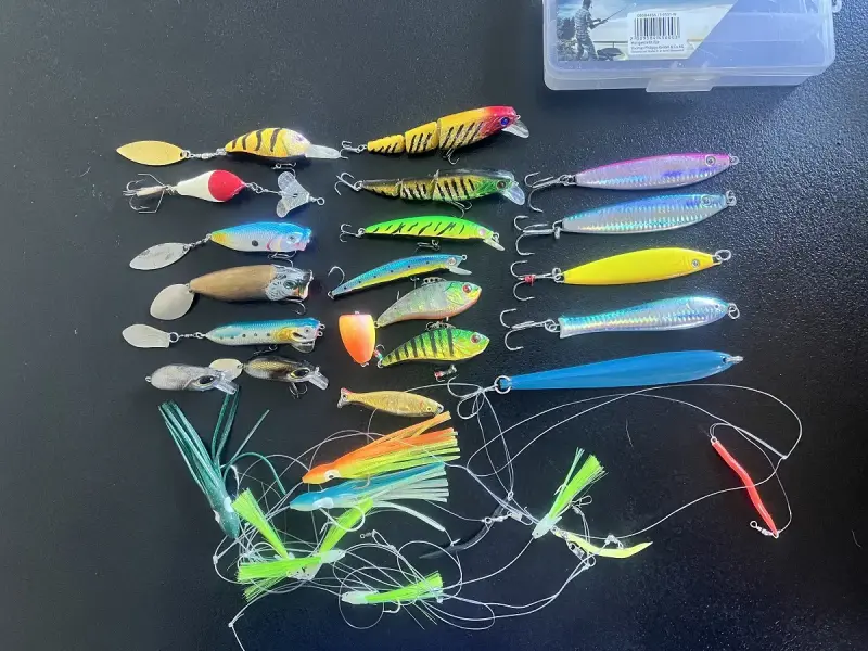 воблеры + ящик + коробки + мелочёвка - обмен