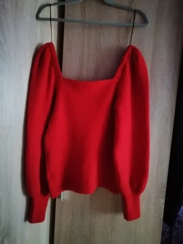 Оригинальный шерстяной джемпер