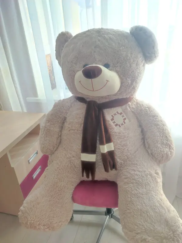 Плюшевый большой мишка СРОЧНО!!!