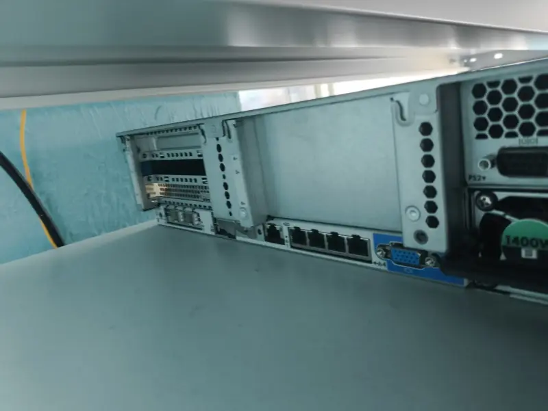 Мощный сервер HP DL380 Gen9 для систем хранения