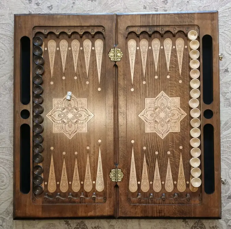 Подарочный набор Hарды + шахматы ручной работы