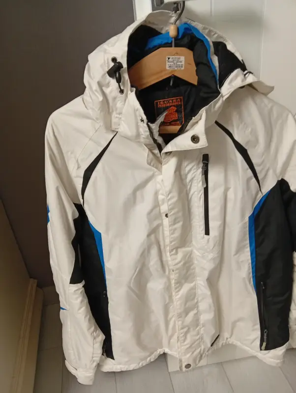 продам куртку