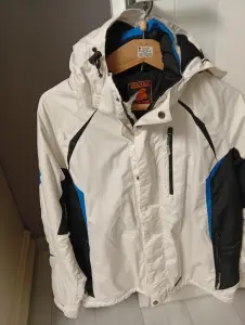 продам куртку