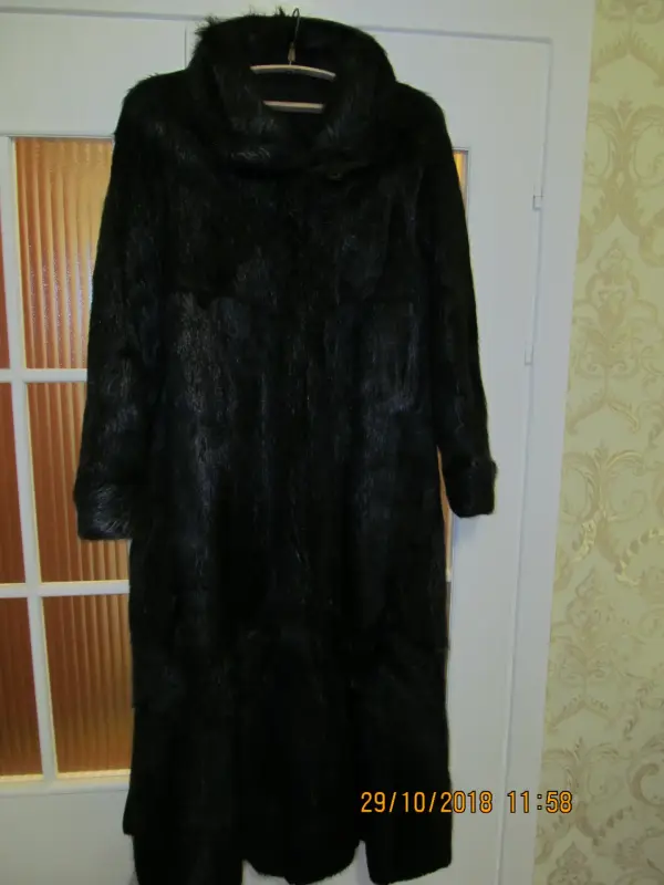 Шуба женская, мех нутрия, размер 50
