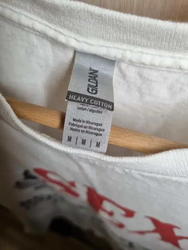 Футболка / одежда GILDAN