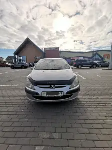 Автомобиль Peugeot