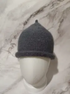 Темно - серая шапка "Петелька" с люрексом