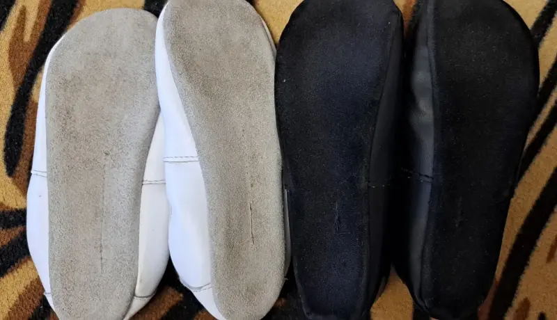 Чешки белые и черные, р.30-31, как новые-2 пары