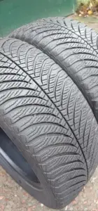 Зимние шины GOODYEAR 205/55 R16 2шт.