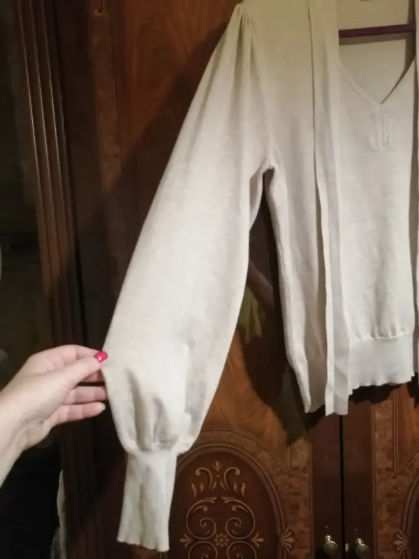 Красивая новая блуза из вискозы