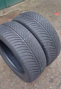 Зимние шины GOODYEAR 205/55 R16 2шт.
