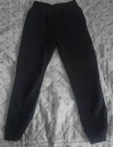 Штаны для мальчика 9-10 лет