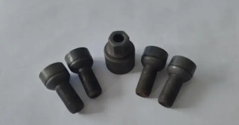 Секретные болты с ключом для VW, AUDI, SEAT, SKODA