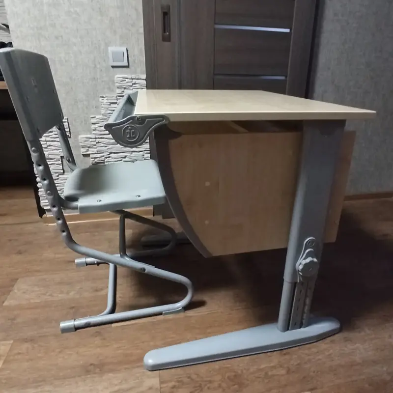 Стол и стул трансформируемый