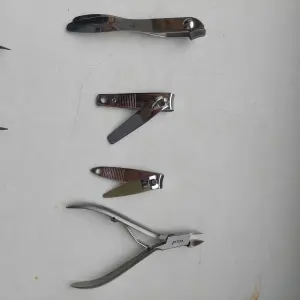 Ножницы маникюрные, щипчики