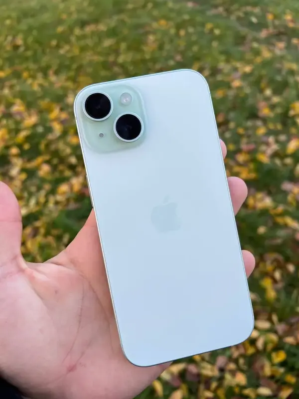 iPhone 15 Идеал