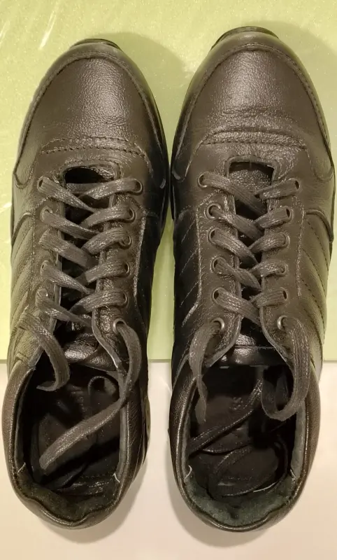 Новые полуботинки для мальчика 36 размер.