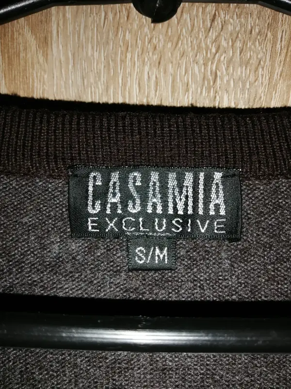 Отличный повседневный джемпер