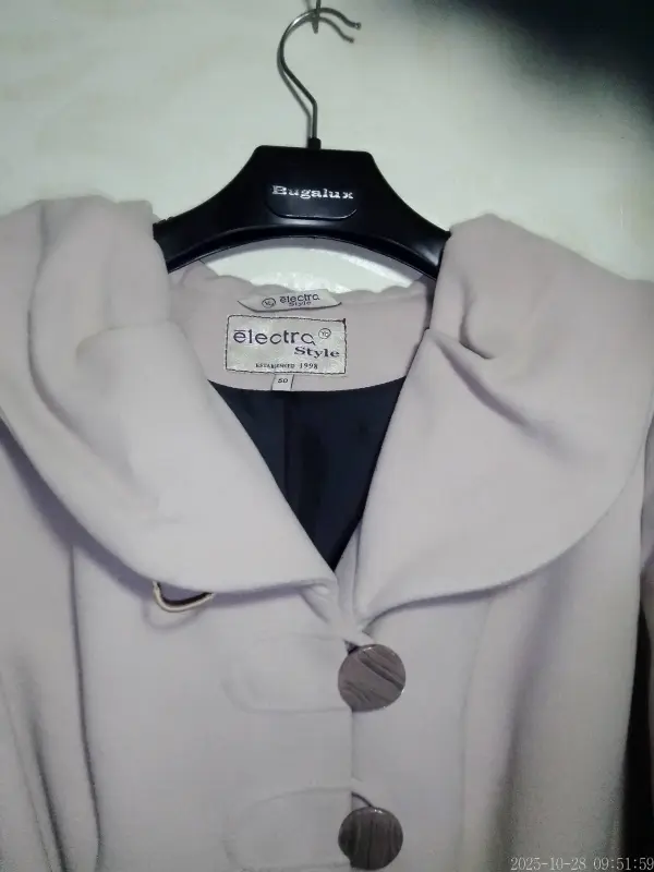 Пальто демисезонное