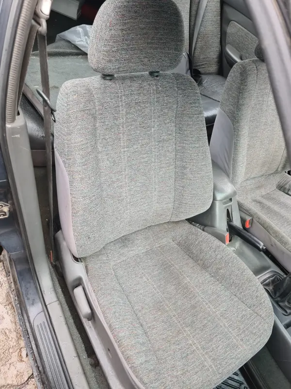 Сиденье переднее правое Kia Clarus