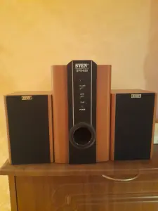 Акустические калонки с сабуфером