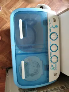 Полуавтоматическая стиральная машина