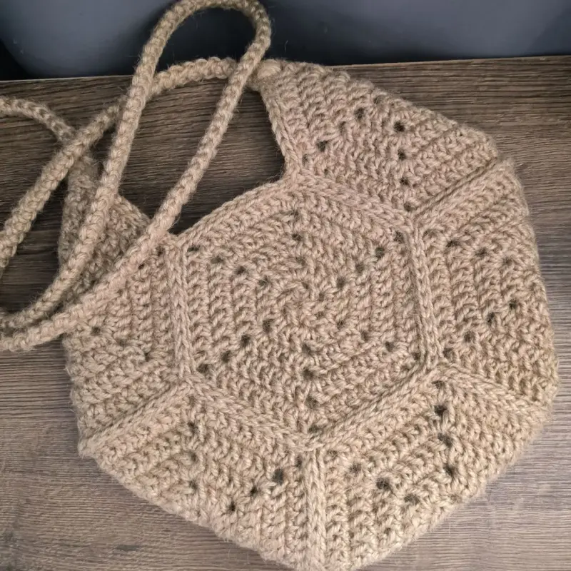 Сумка вязаная из джута