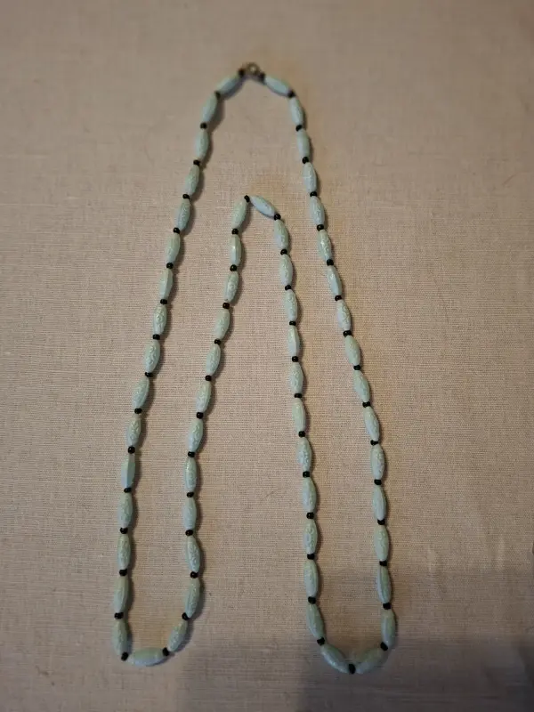 Бусы бижутерия 6 шт.