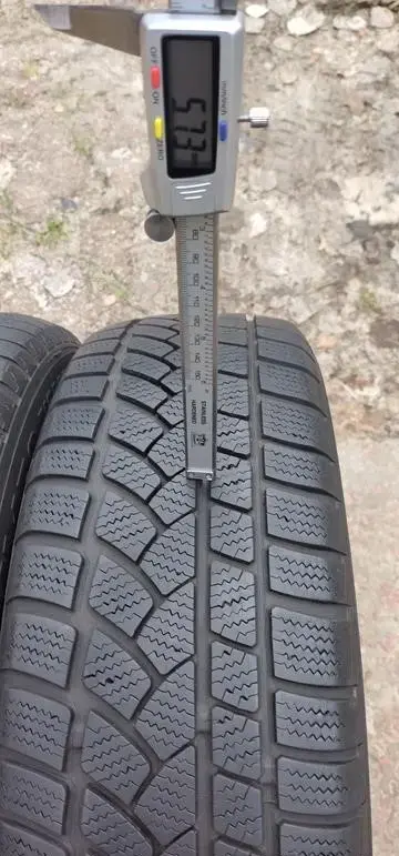 Шины зимние 195/65 R15 (2 шт.)