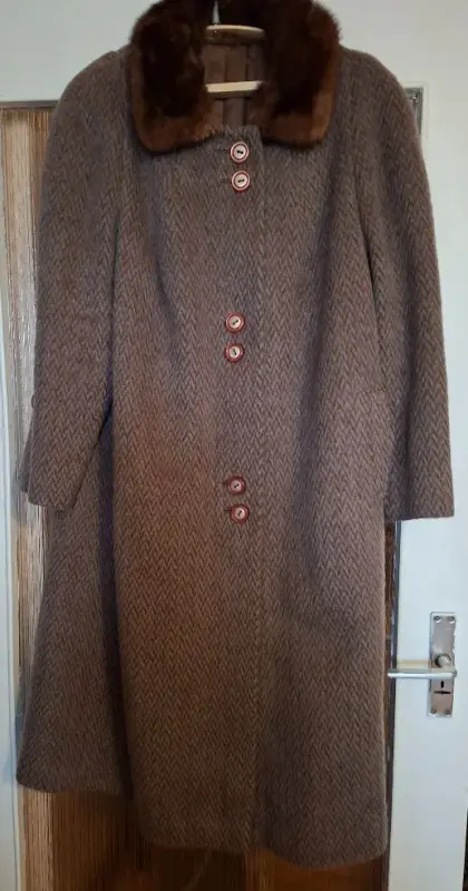 Пальто зимнее р 60-62