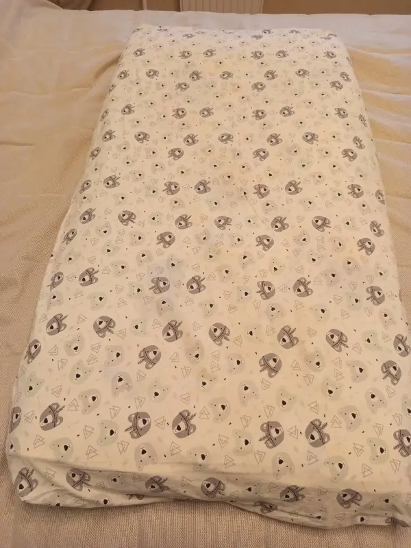 Кроватка для новорожденного