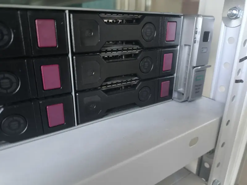 Мощный сервер HP DL380 Gen9 для систем хранения