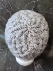 Комплект шапка, шарф и варежки