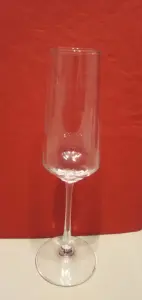 Бокалы для шампанского-6шт.,новые,в коробках