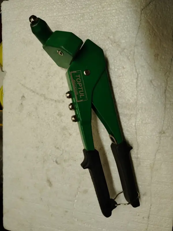 Заклепочник Toptul