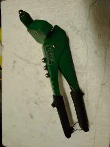 Заклепочник Toptul