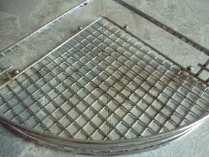 Угловые полки для ванной комнаты